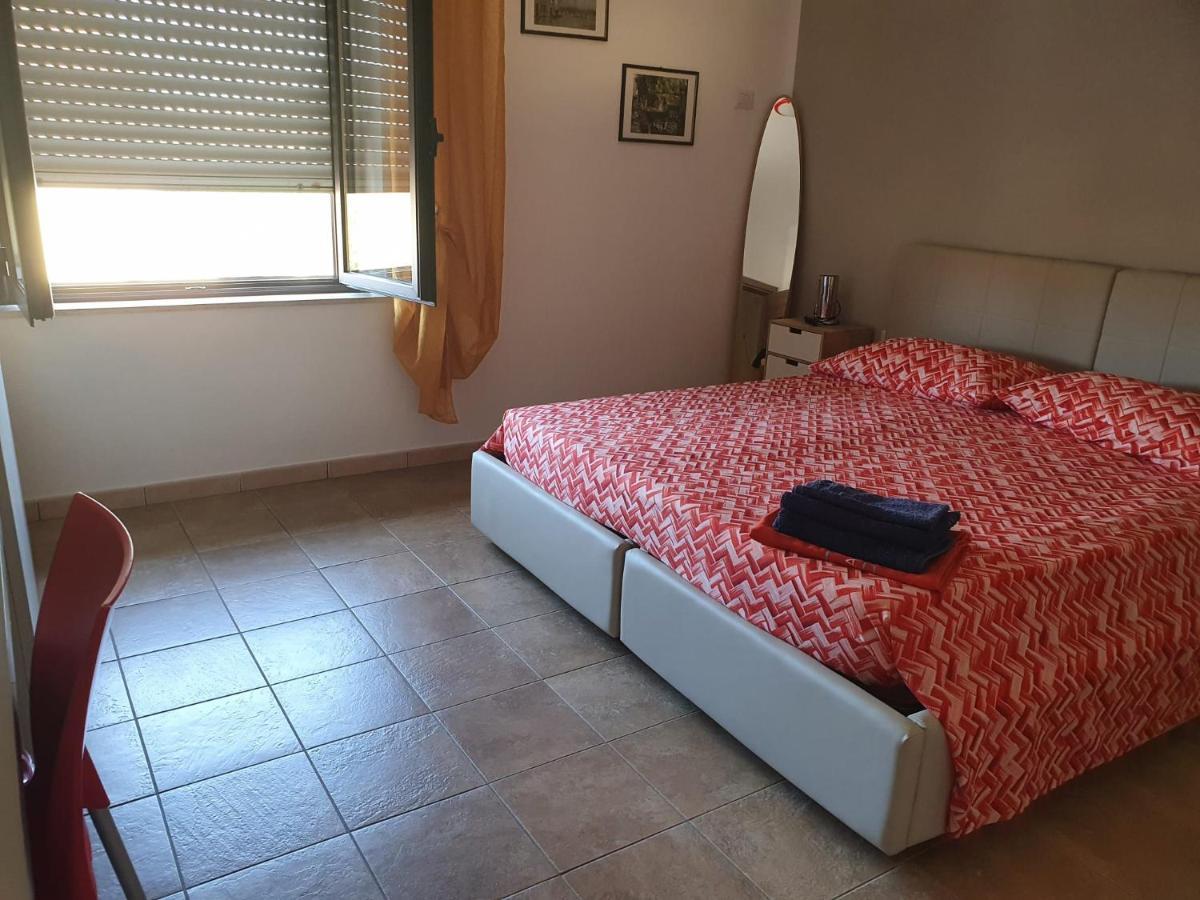 B&B Paolo E Daniela Карбония Екстериор снимка