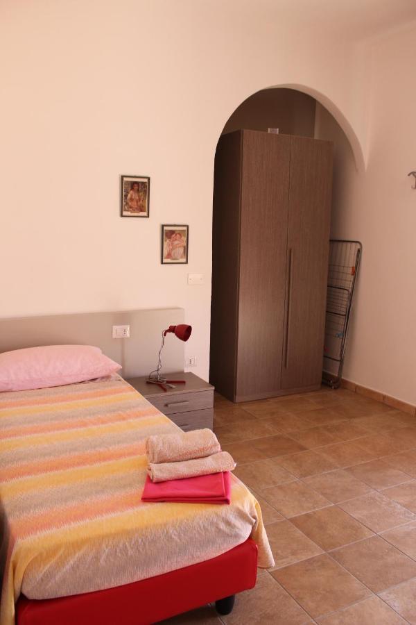 B&B Paolo E Daniela Карбония Екстериор снимка