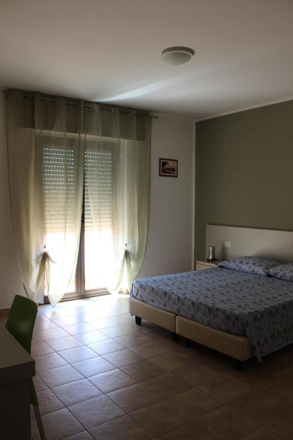 B&B Paolo E Daniela Карбония Екстериор снимка
